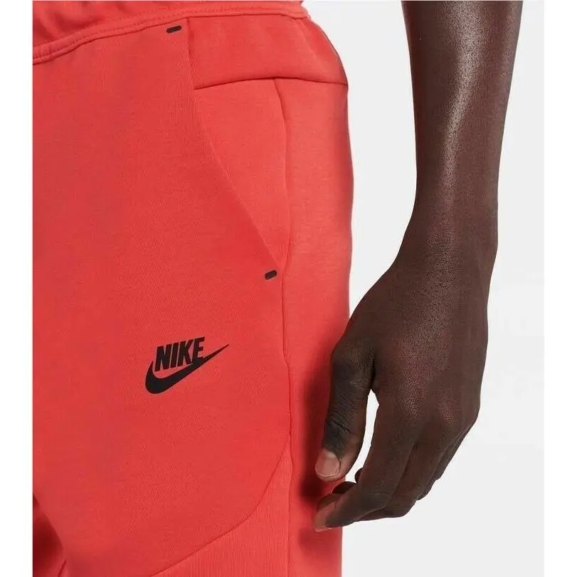 Nike clothing - Sportswear Tech - Sportswear Tech - Red 1