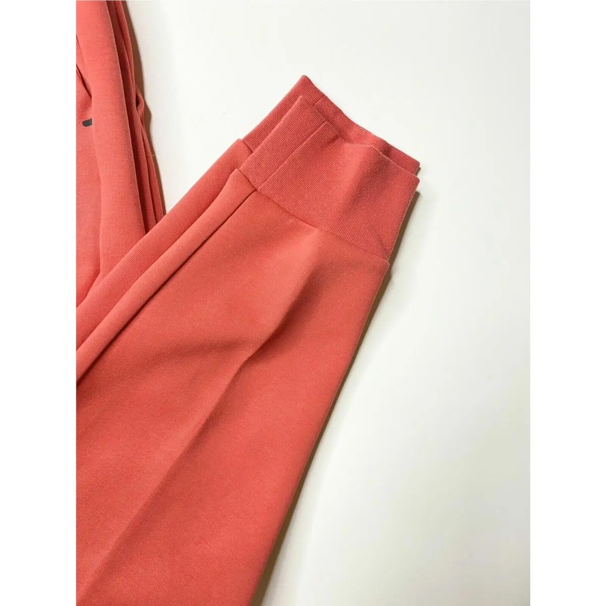 Nike clothing - Sportswear Tech - Sportswear Tech - Red 3