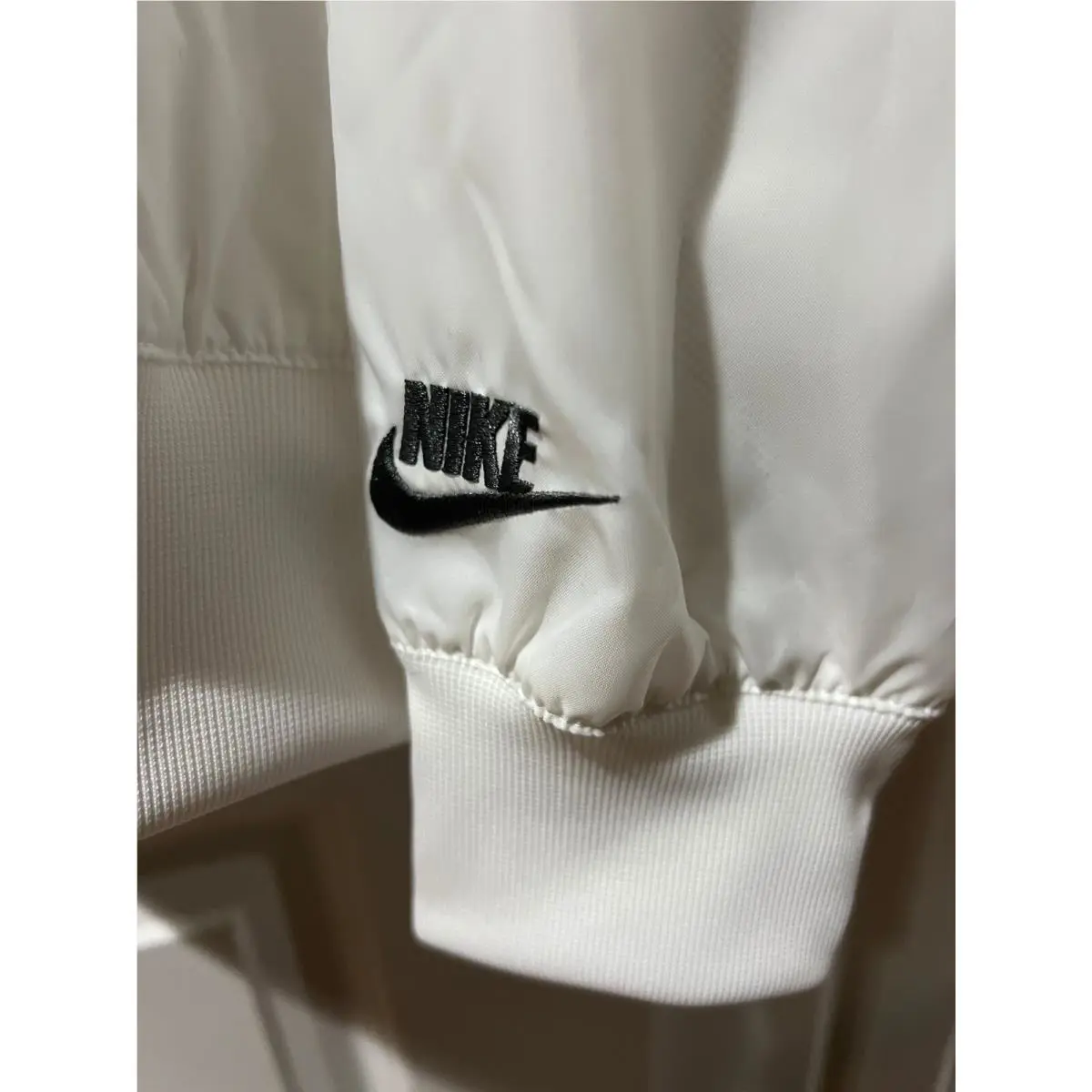 Nike clothing - 100 1