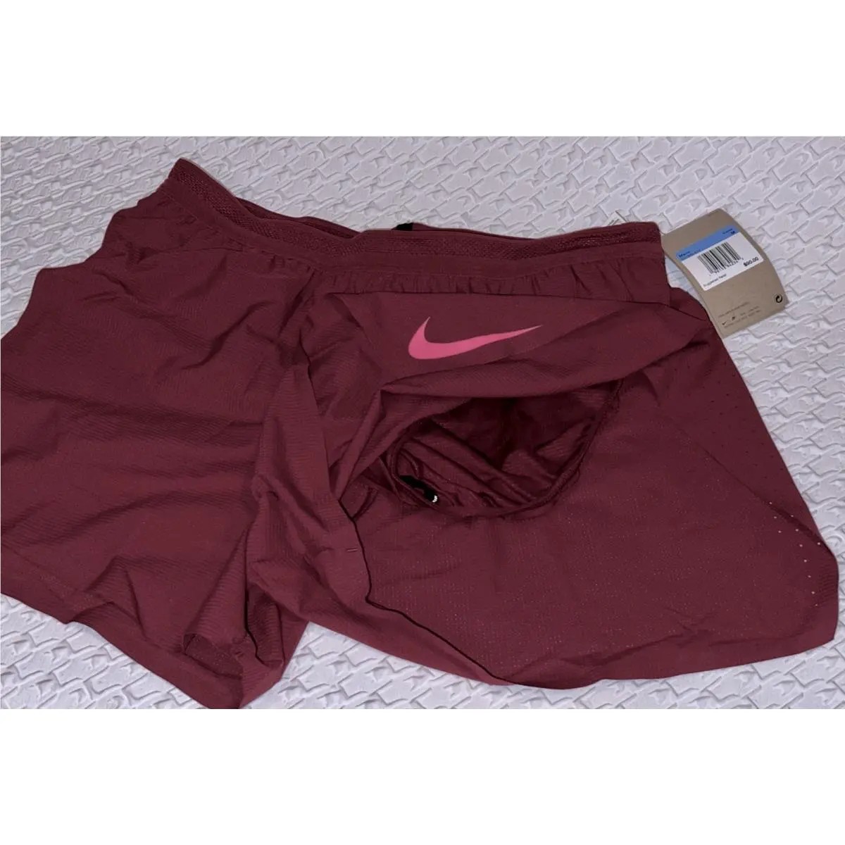 Nike clothing - Nike Aeroswift 4