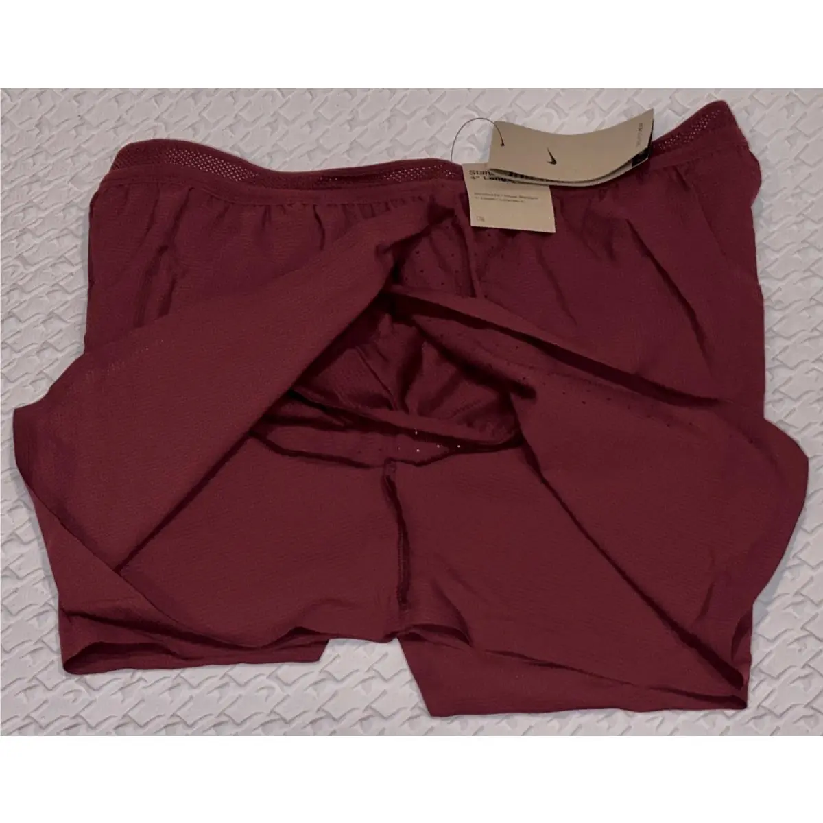 Nike clothing - Nike Aeroswift 4
