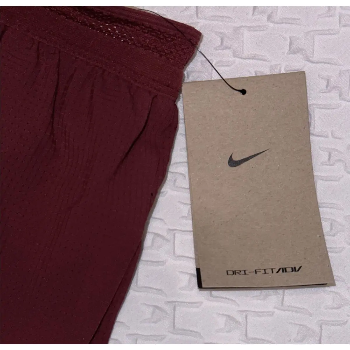 Nike clothing - Nike Aeroswift 4