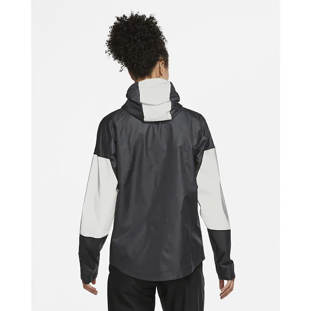 Nike clothing - black with reflective silver 0
