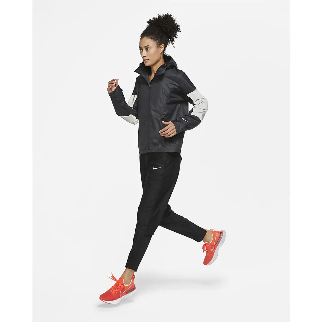 Nike clothing - black with reflective silver 5