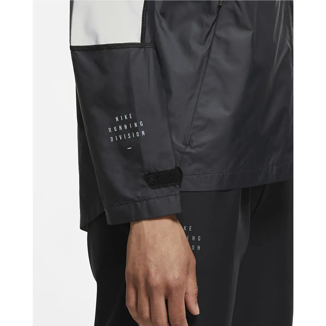 Nike clothing - black with reflective silver 3