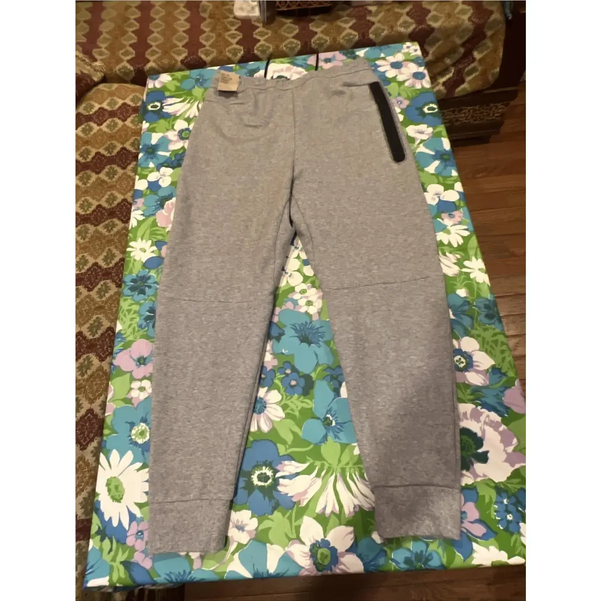 Nike clothing - DR9162-010 - DR9162-010 - Grey Black (UPC: 195238962869) 18