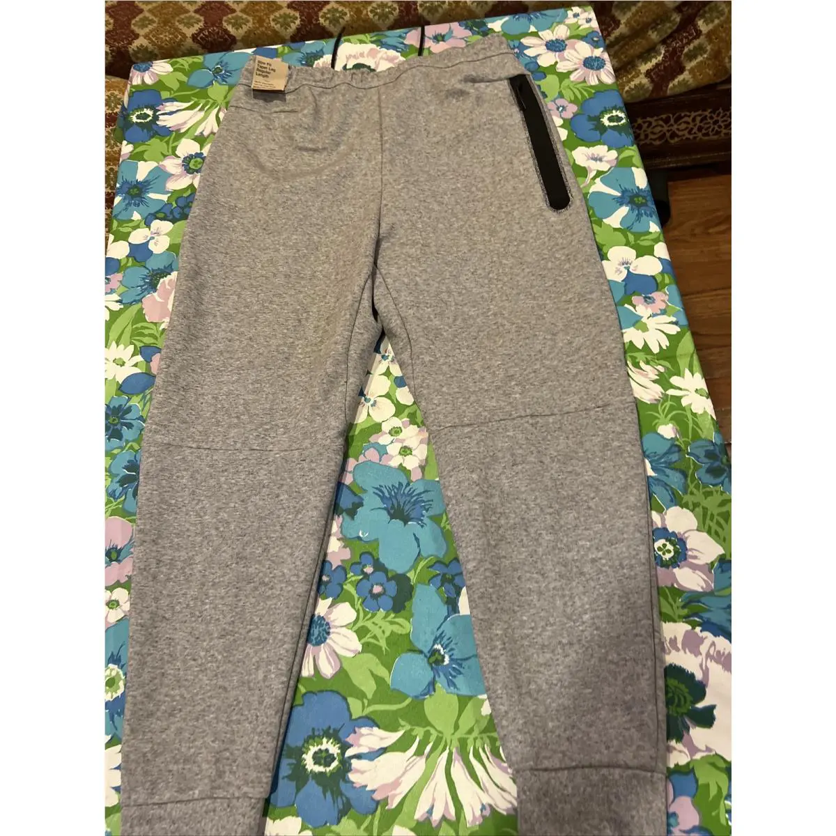 Nike clothing - DR9162-010 - DR9162-010 - Grey Black (UPC: 195238962869) 19