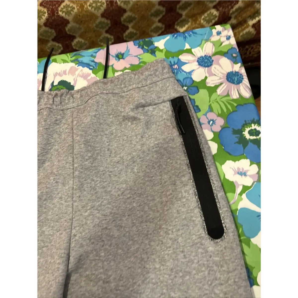 Nike clothing - DR9162-010 - DR9162-010 - Grey Black (UPC: 195238962869) 21