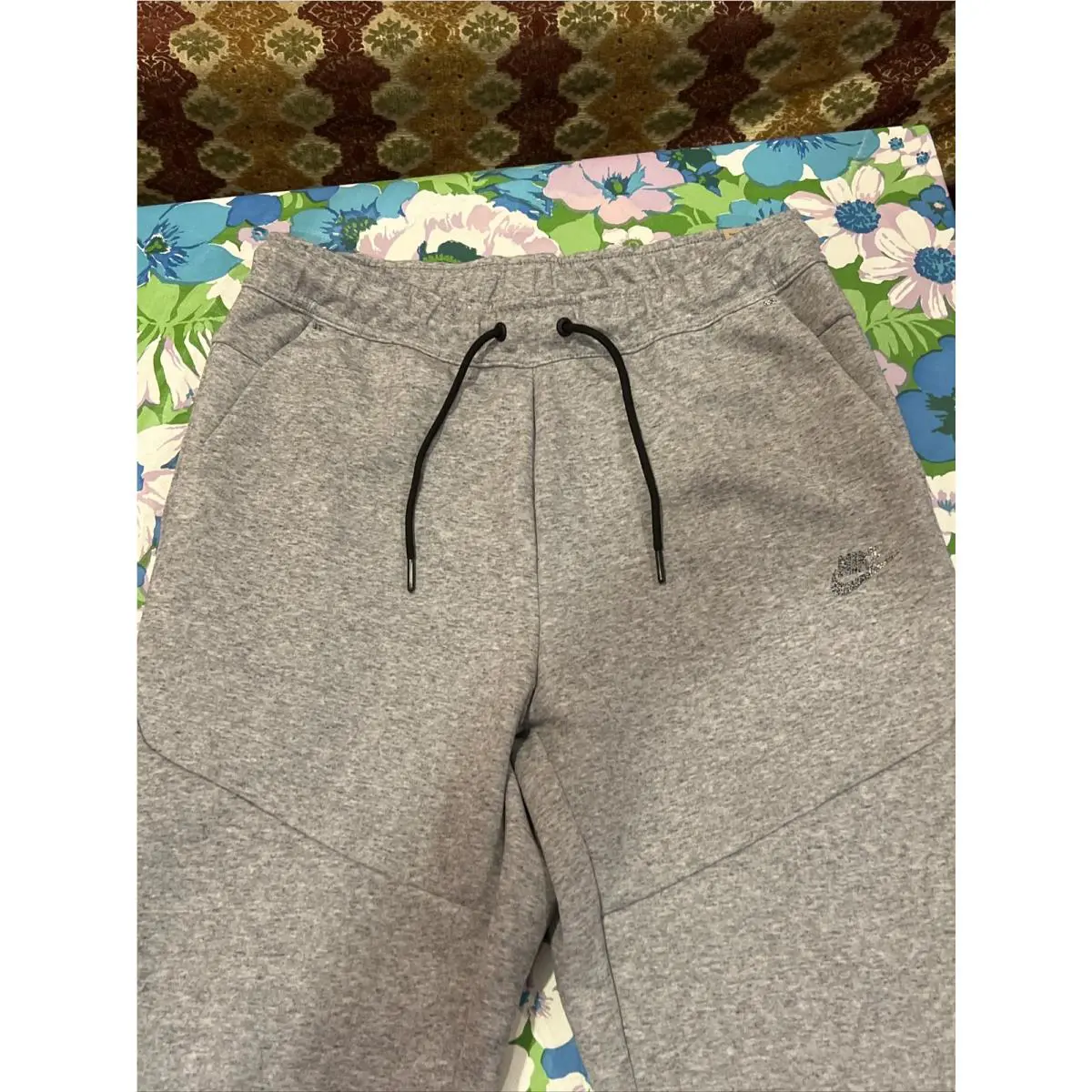 Nike clothing - DR9162-010 - DR9162-010 - Grey Black (UPC: 195238962869) 1