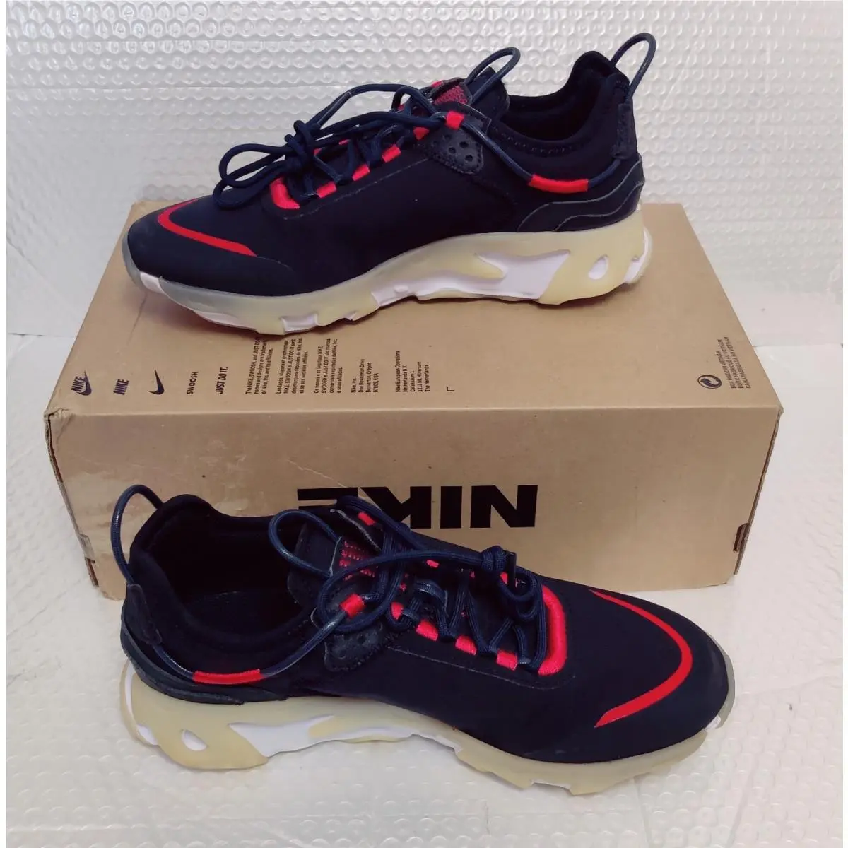 Nike React Live SE Black Sport Red DD6879 002