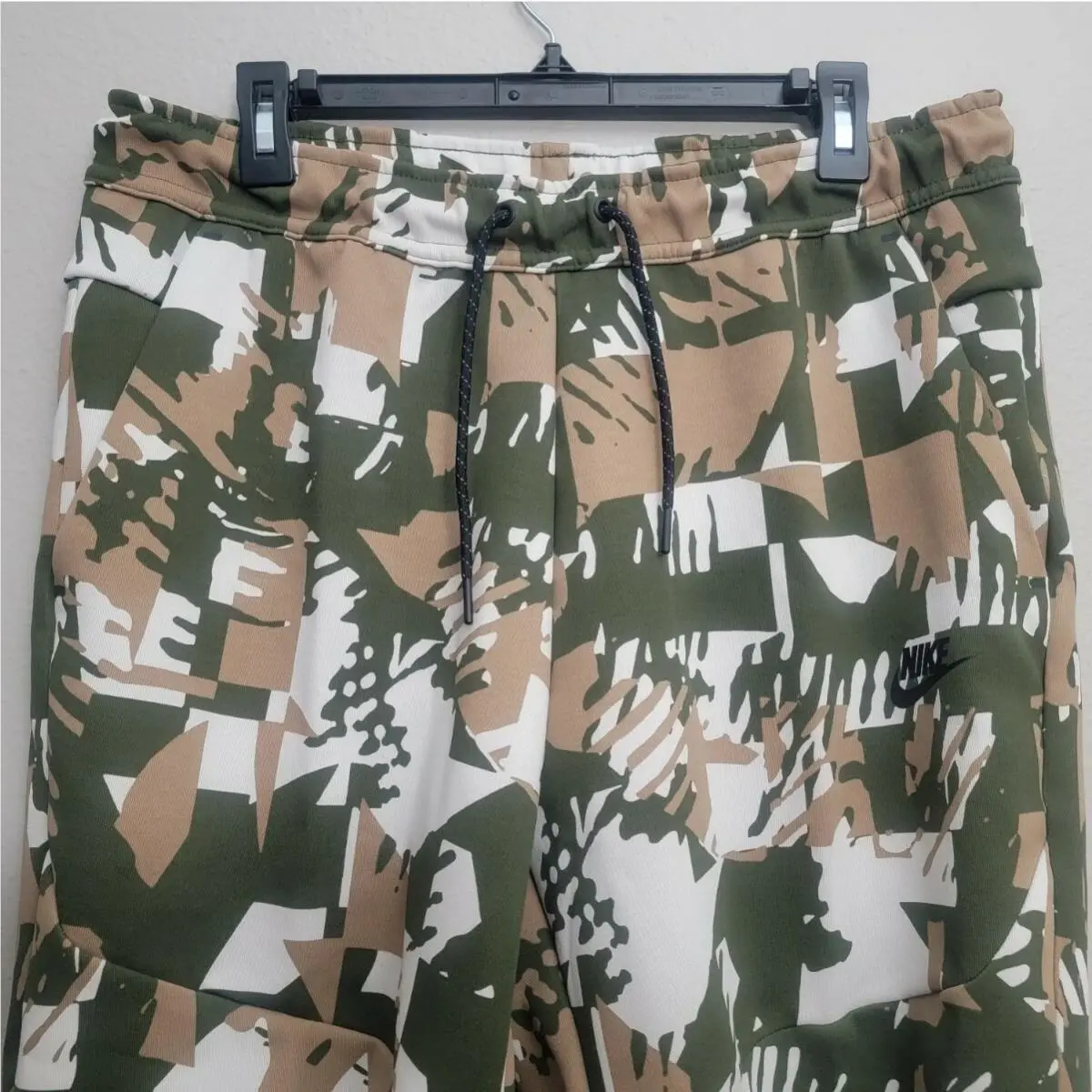 Nike clothing - Tech Fleece Pants - Tech Fleece Pants - DM6472-072 - Light Bone (UPC: 195245648961) 0