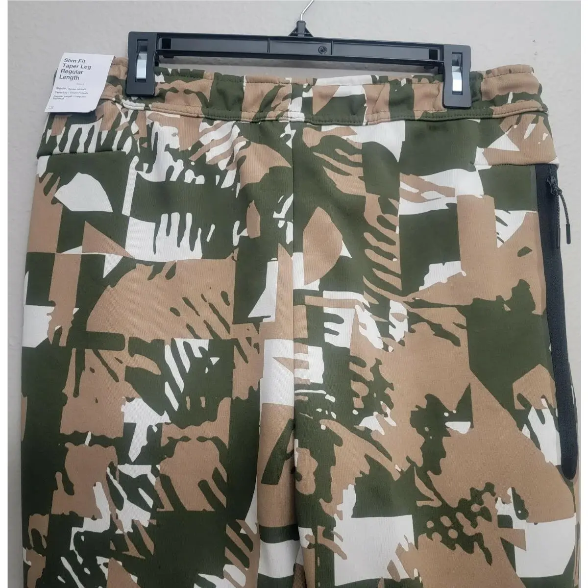 Nike clothing - Tech Fleece Pants - Tech Fleece Pants - DM6472-072 - Light Bone (UPC: 195245648961) 3