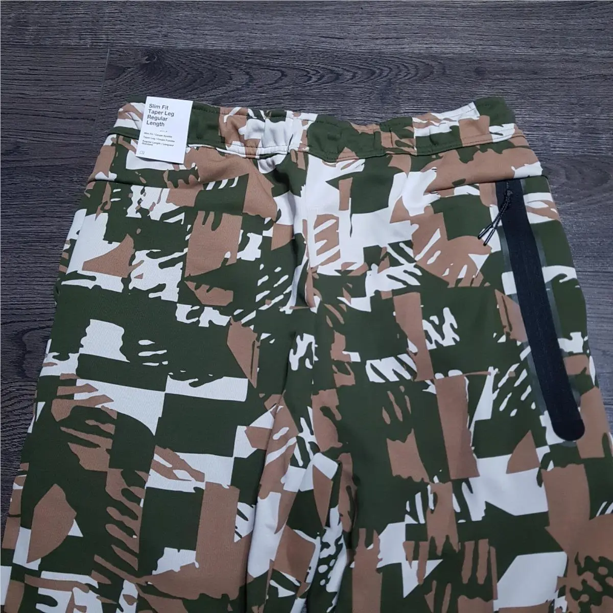 Nike clothing - Tech Fleece Pants - Tech Fleece Pants - DM6472-072 - Light Bone (UPC: 195245648961) 2