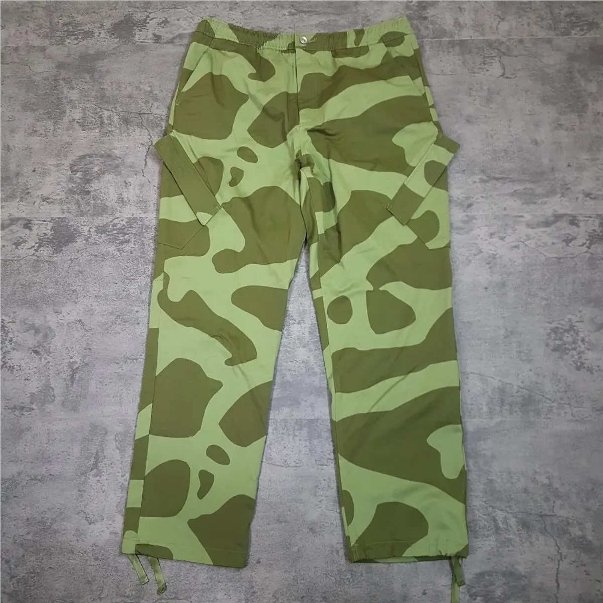 Nike Air Jordan Essentials Chicago Cargo Pants Mens Medium Green Camo Baggy