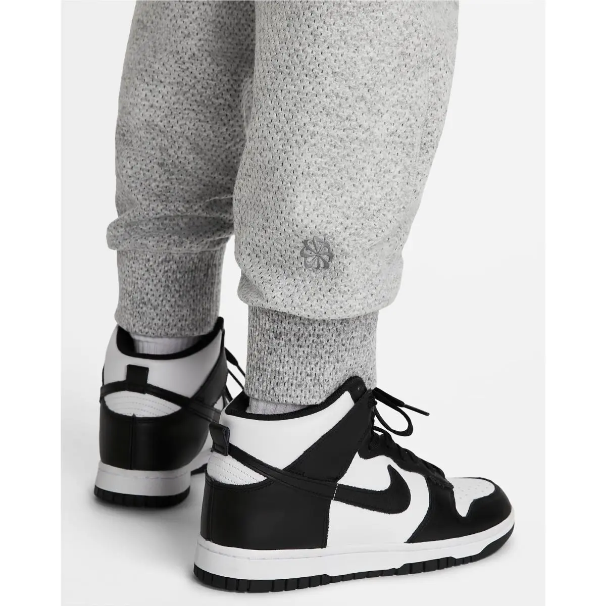 Nike clothing - Tech Fleece - Tech Fleece - DQ4266-077 - Gray, Manufacturer: Smoke Grey/Heather/Light Smoke Grey/Cool Grey (UPC: 196147188784) 1
