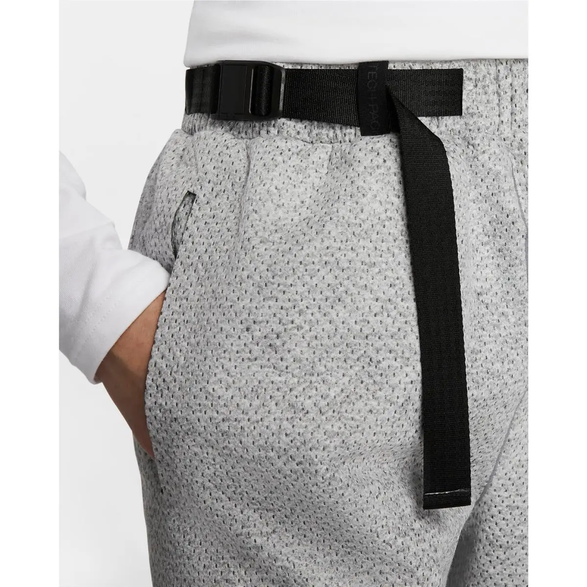 Nike clothing - Tech Fleece - Tech Fleece - DQ4266-077 - Gray, Manufacturer: Smoke Grey/Heather/Light Smoke Grey/Cool Grey (UPC: 196147188784) 2