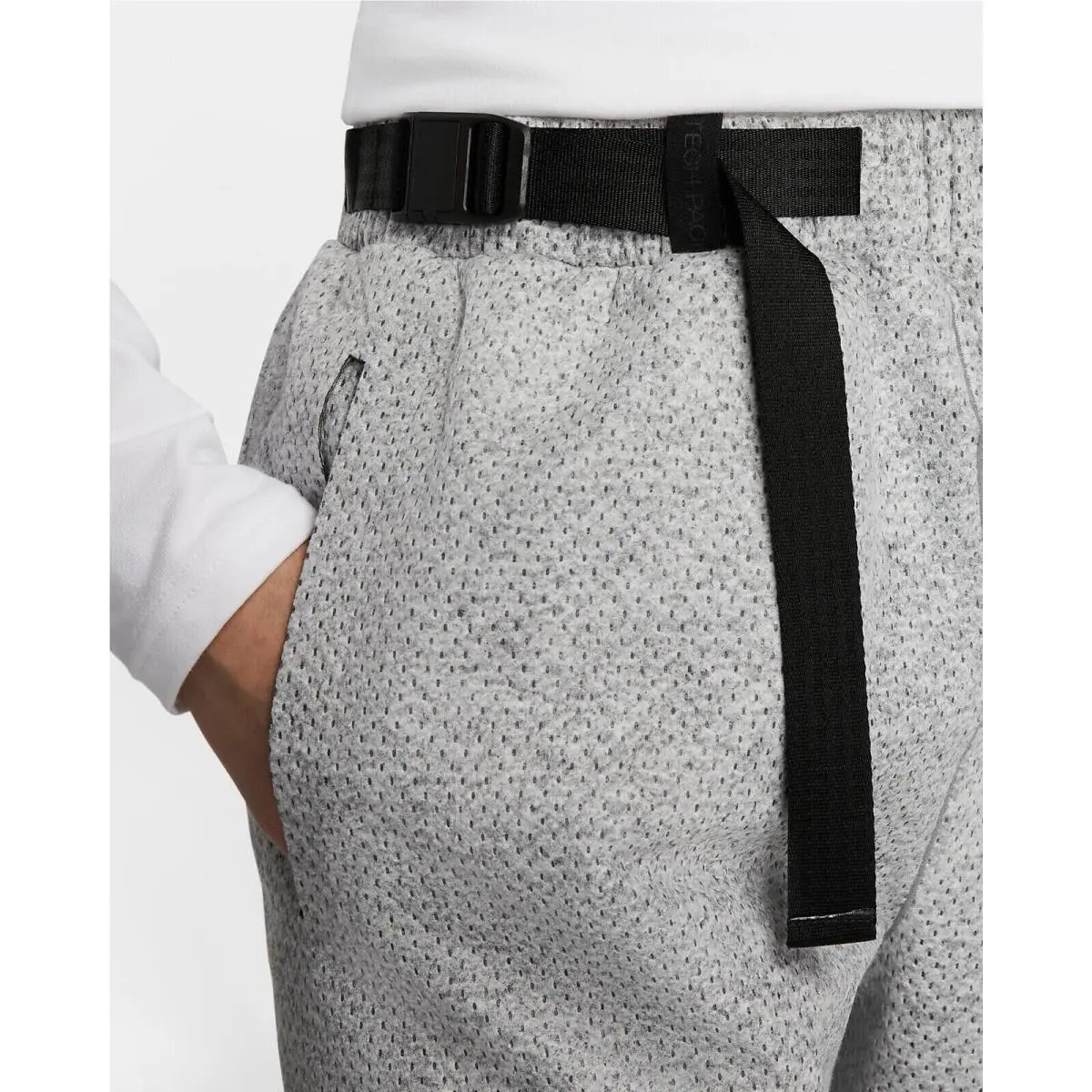 Nike clothing - Tech Fleece - Tech Fleece - DQ4266-077 - Gray, Manufacturer: Smoke Grey/Heather/Light Smoke Grey/Cool Grey (UPC: 196147188784) 2
