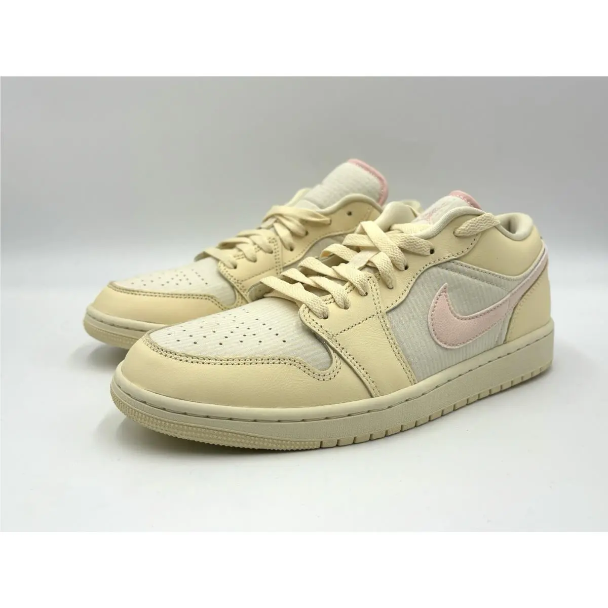 Nike Air Jordan 1 Low SE Muslin Legend Pink Sail FQ1925-100 Women’s Size 11