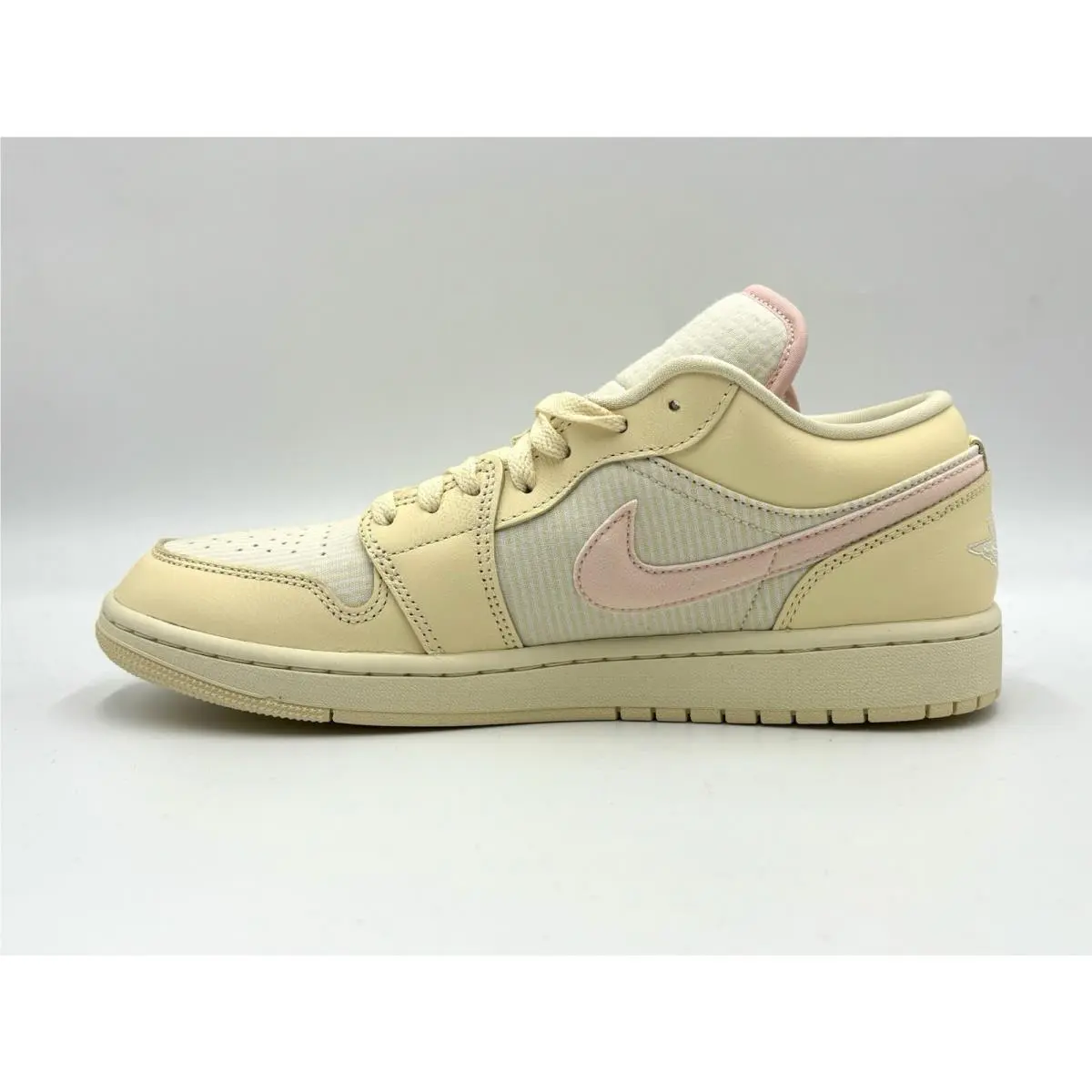 Nike shoes - Nike Air Jordan 1 - Air - FQ1925-100 - Ivory 1