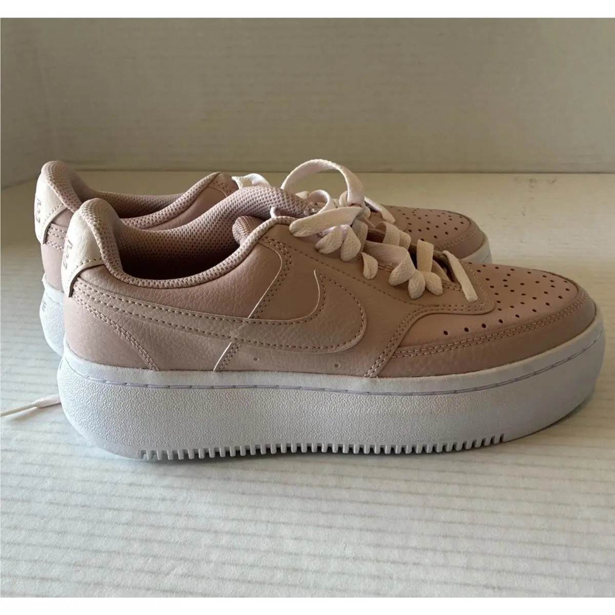 Nike Women`s Air Force 1 AF1 Sage Low AR5339-201 Particle Beige White Size 8
