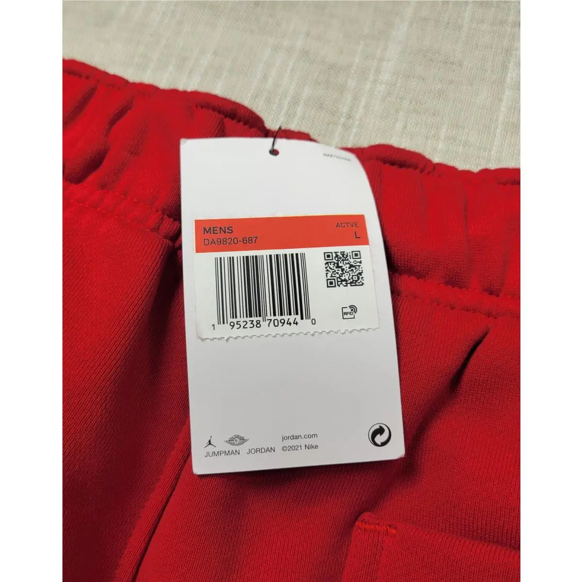Nike clothing - Air Jordan Essentials - Air Essentials - DA9820-687 - Red Black 11
