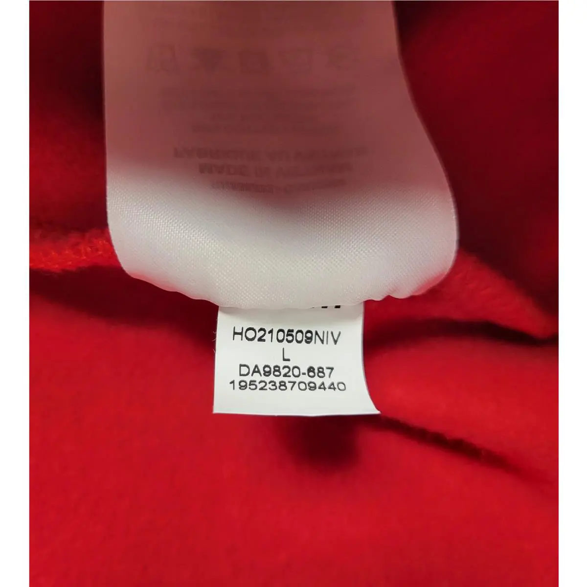 Nike clothing - Air Jordan Essentials - Air Essentials - DA9820-687 - Red Black 14