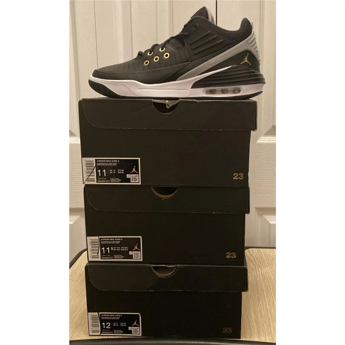 Nike Air Jordan Max Aura 5 Black Metallic Gold White SZ-12 Men’s. New