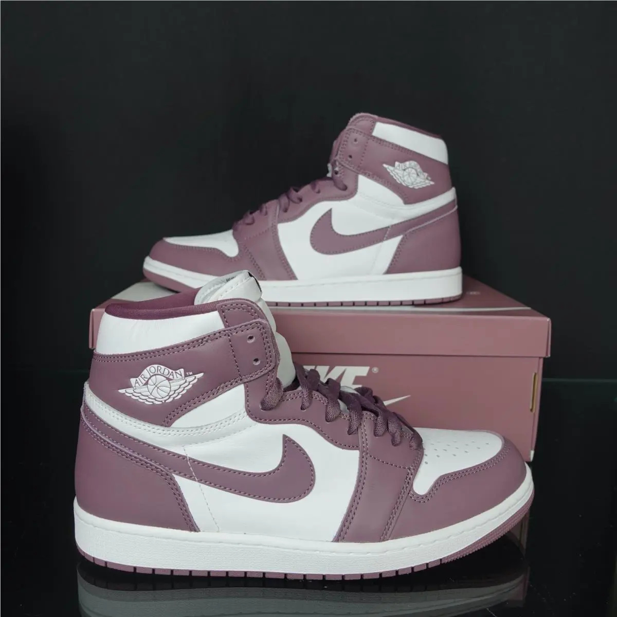 Nike shoes - Nike Air Jordan 1 - Air - Nike Mens Sneakers - White 3