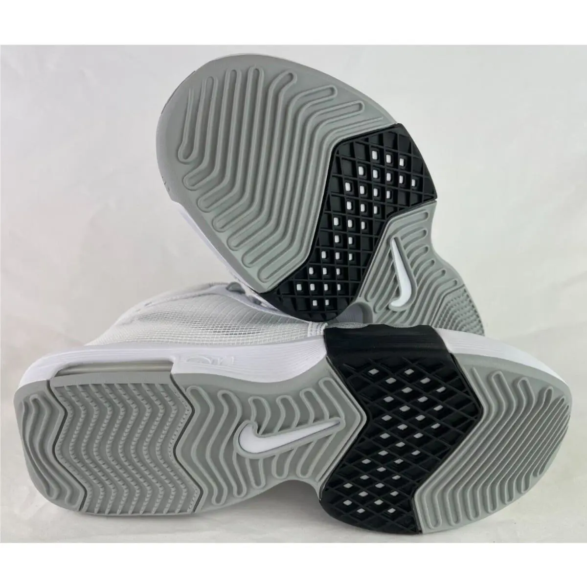 Nike shoes - Nike LeBron Witness 8 - LeBron Witness - FB2239-100 - White/Light Smoke/Gray (UPC: 00196969298654) 3