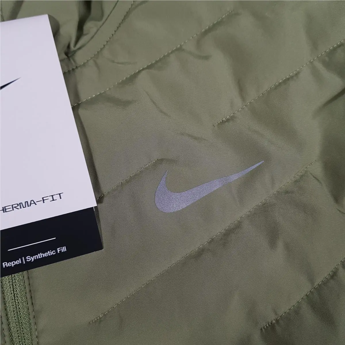 Nike clothing - Nike Therma-FIT Repel Men`s Synthetic-Fill Running Jacket - DD5644-334 - Green 2