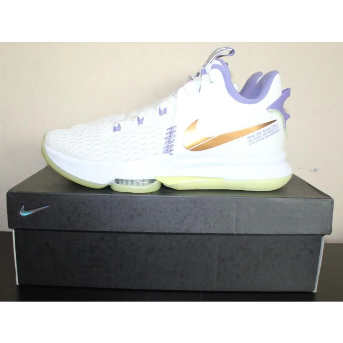 Nike shoes - Nike LeBron Witness - LeBron Witness - CQ9380-102 - White 1
