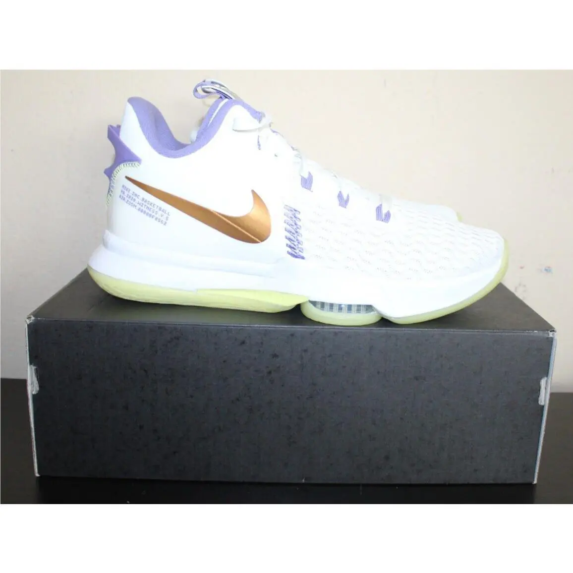 Nike shoes - Nike LeBron Witness - LeBron Witness - CQ9380-102 - White 4