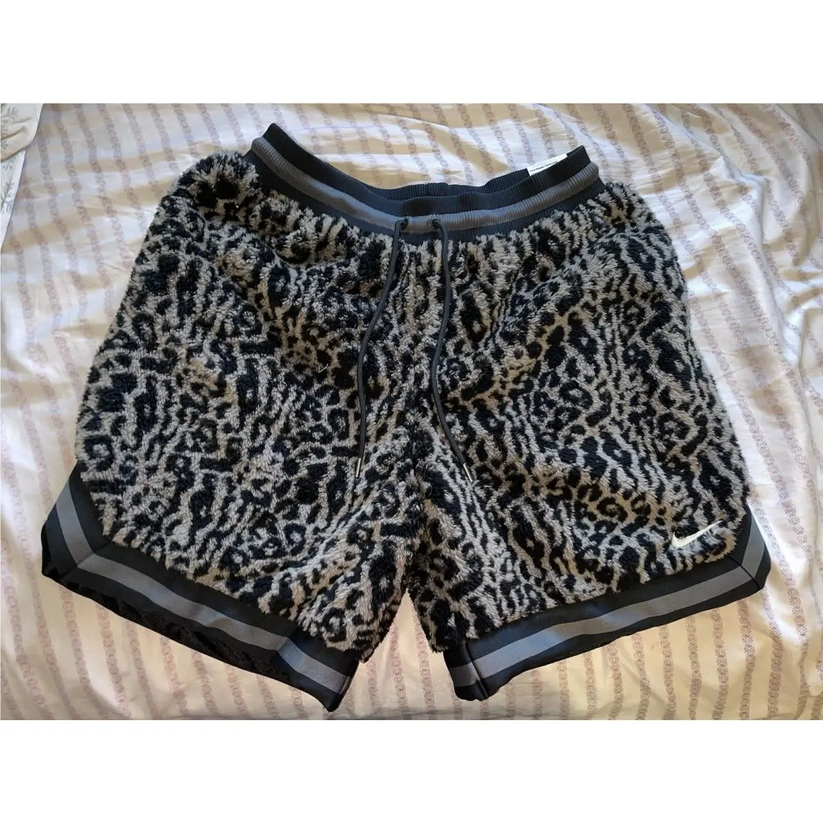 Nike Premium Basketball Shorts Leopard Moon Fossil Fur DQ6176-087 Men’s XL