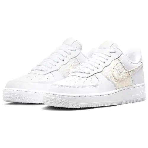 Nike Air Force 1 07 SE Womens Size 11 Shoes DO9458 100 Flower Swoosh