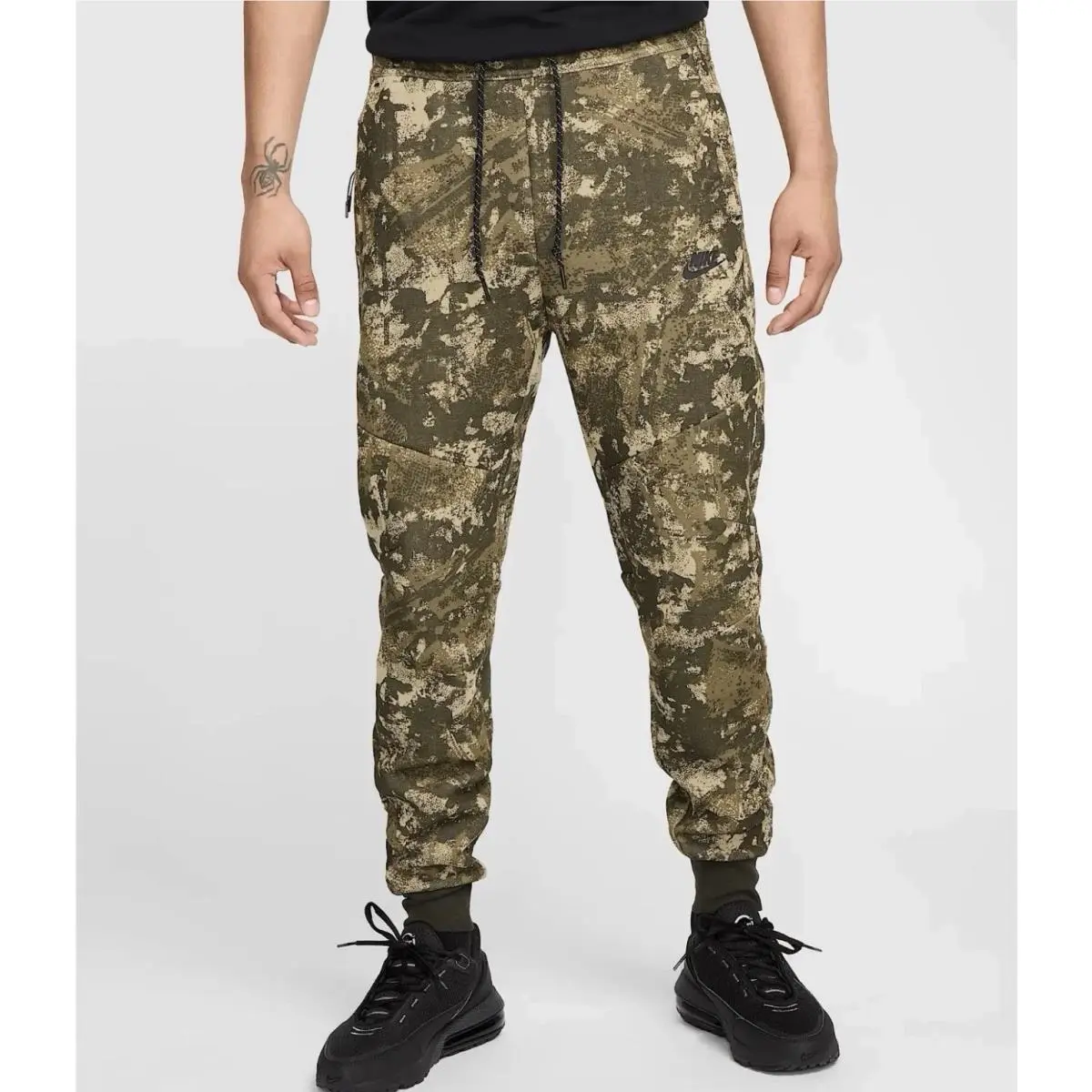 Nike Tech Fleece Camo Olive Green Track Pants Joggers HV5053-276 Men`s Size L