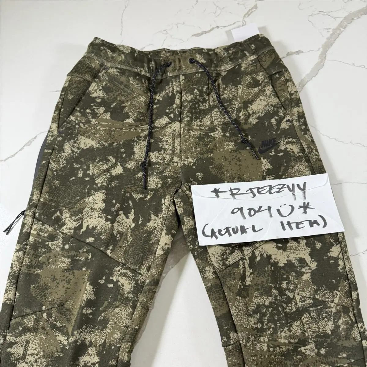 Nike Tech Green Camo Slim Fit Tapered Joggers Zip Pockets HV5053-276 Men Sz 2XL
