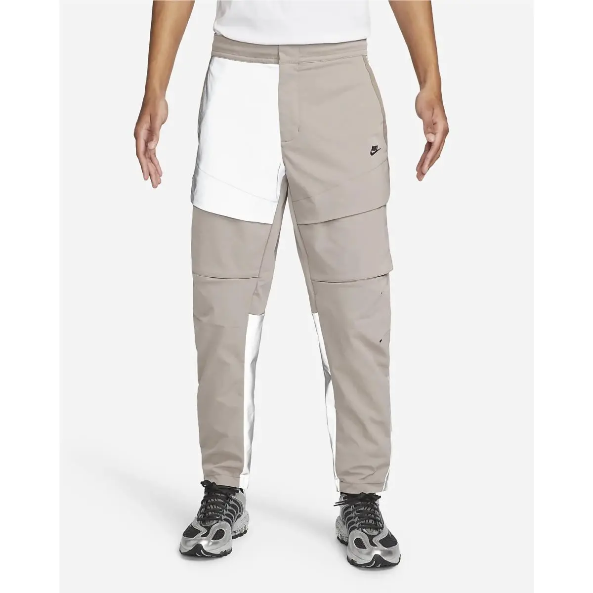 Nike Sportswear Tech Pack Reflective Cargo Pants Mens Sz 46 DO4884-087
