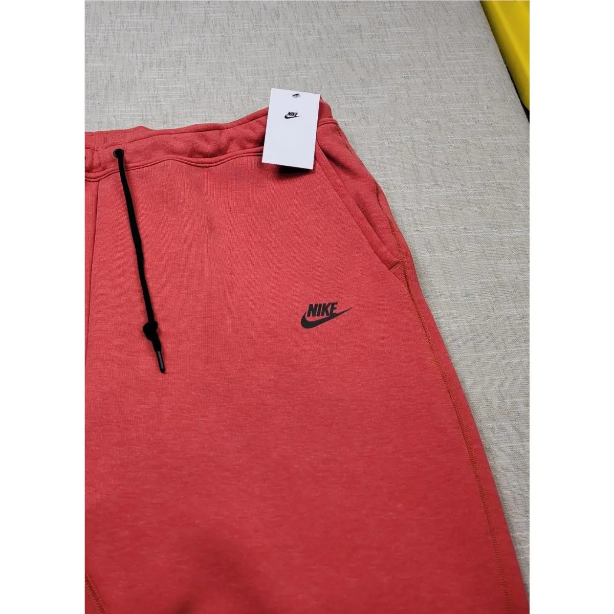 Nike clothing - Nike Tech Fleece - Tech Fleece - FB8002-672 - Red Black 2