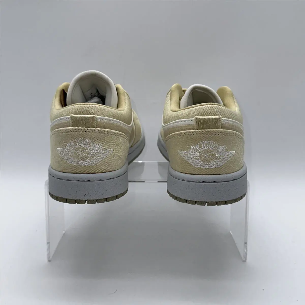 Nike shoes - Air Jordan 1 Low - Air Low - FN3722 701 - White 2