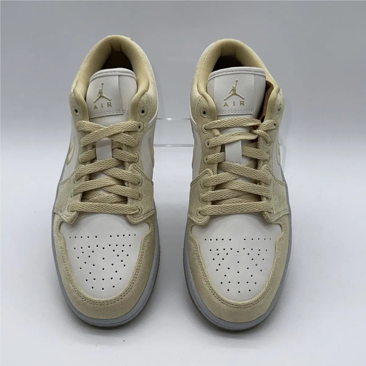 Nike shoes - Air Jordan 1 Low - Air Low - FN3722 701 - White 3