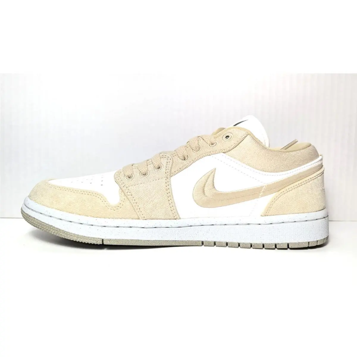Nike shoes - Nike Air Jordan 1 - Air - FN3722 701 - White 2