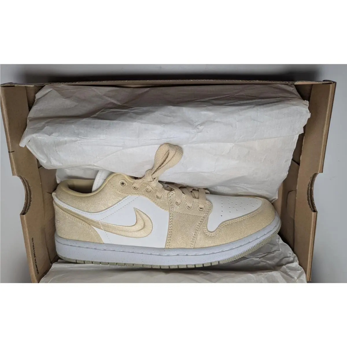 Nike shoes - Nike Air Jordan 1 - Air - FN3722 701 - White 6