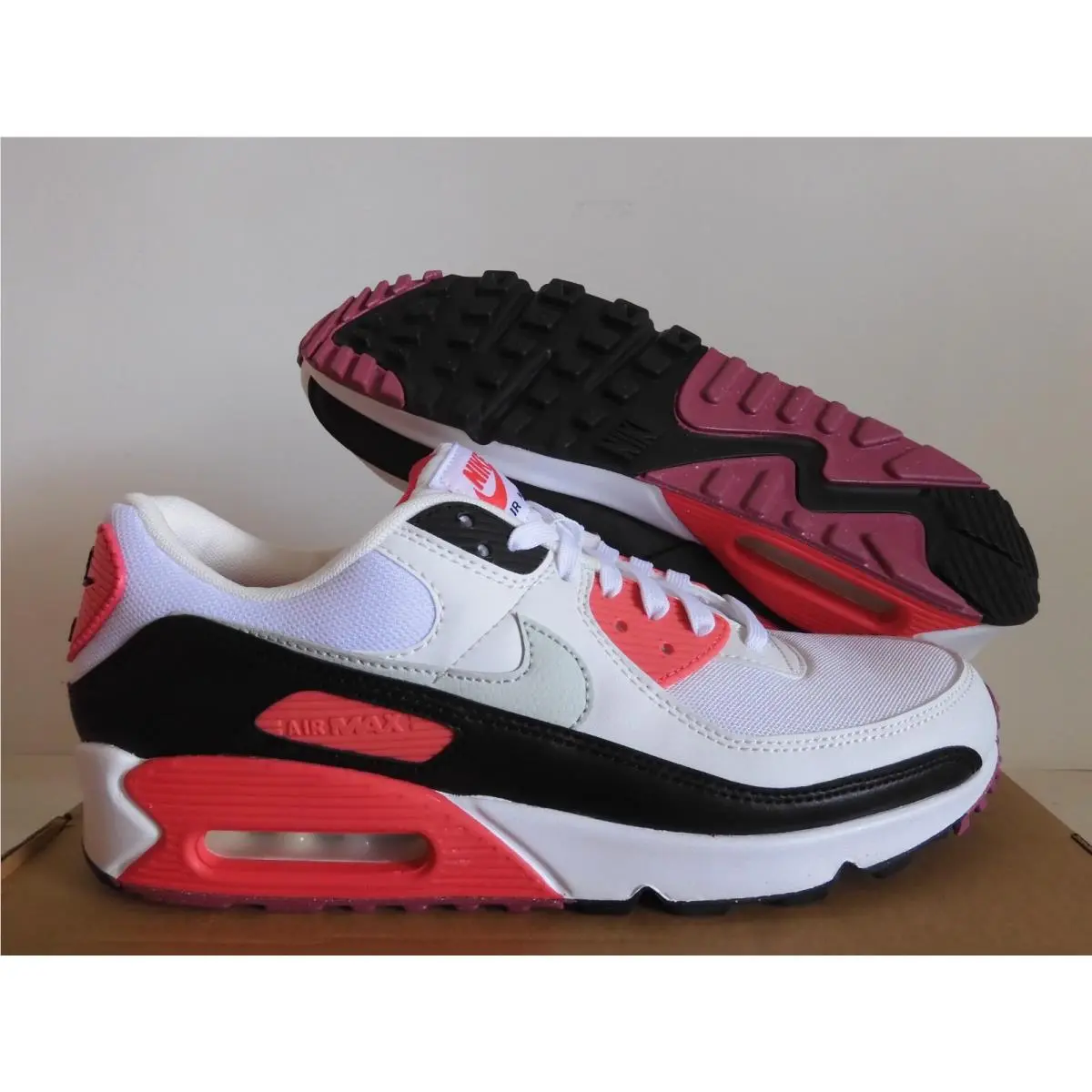 Nike Air Max 90 White-silver-aster Pink Womens Sz 11.5/ Mens Sz 10 DH8010-105