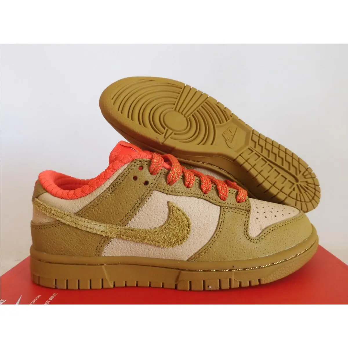 Nike Dunk Low Sesame Brown-bronzine-picante Red Womens Sz 6 FQ8897-252