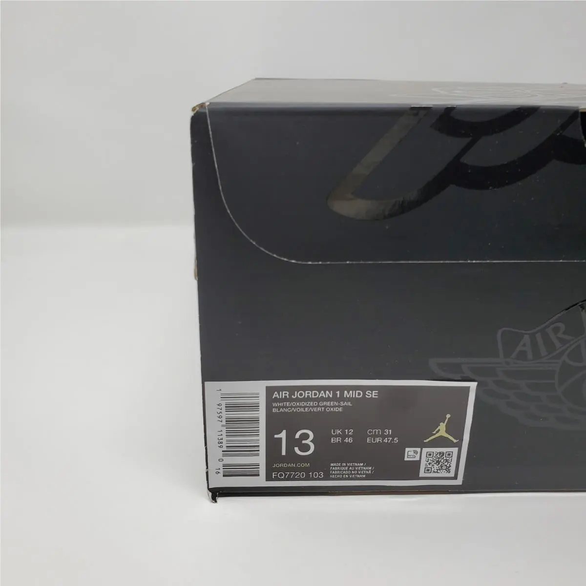 Nike shoes - Air Jordan 1 Mid SE - FQ7720-103 - Green 9
