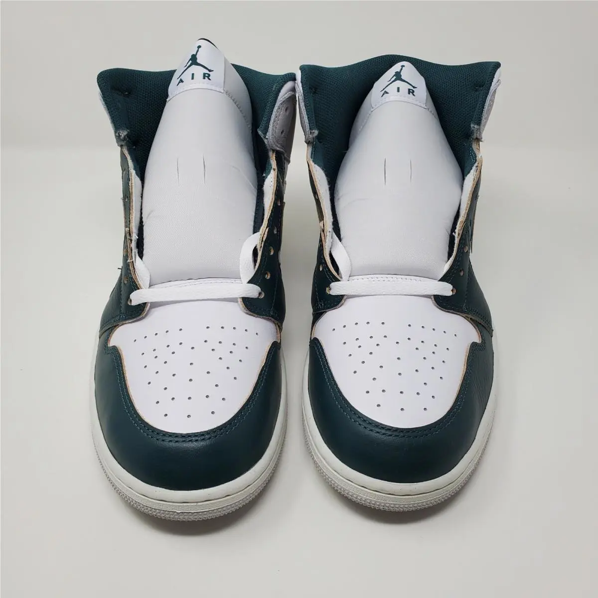 Nike shoes - Air Jordan 1 Mid SE - FQ7720-103 - Green 0