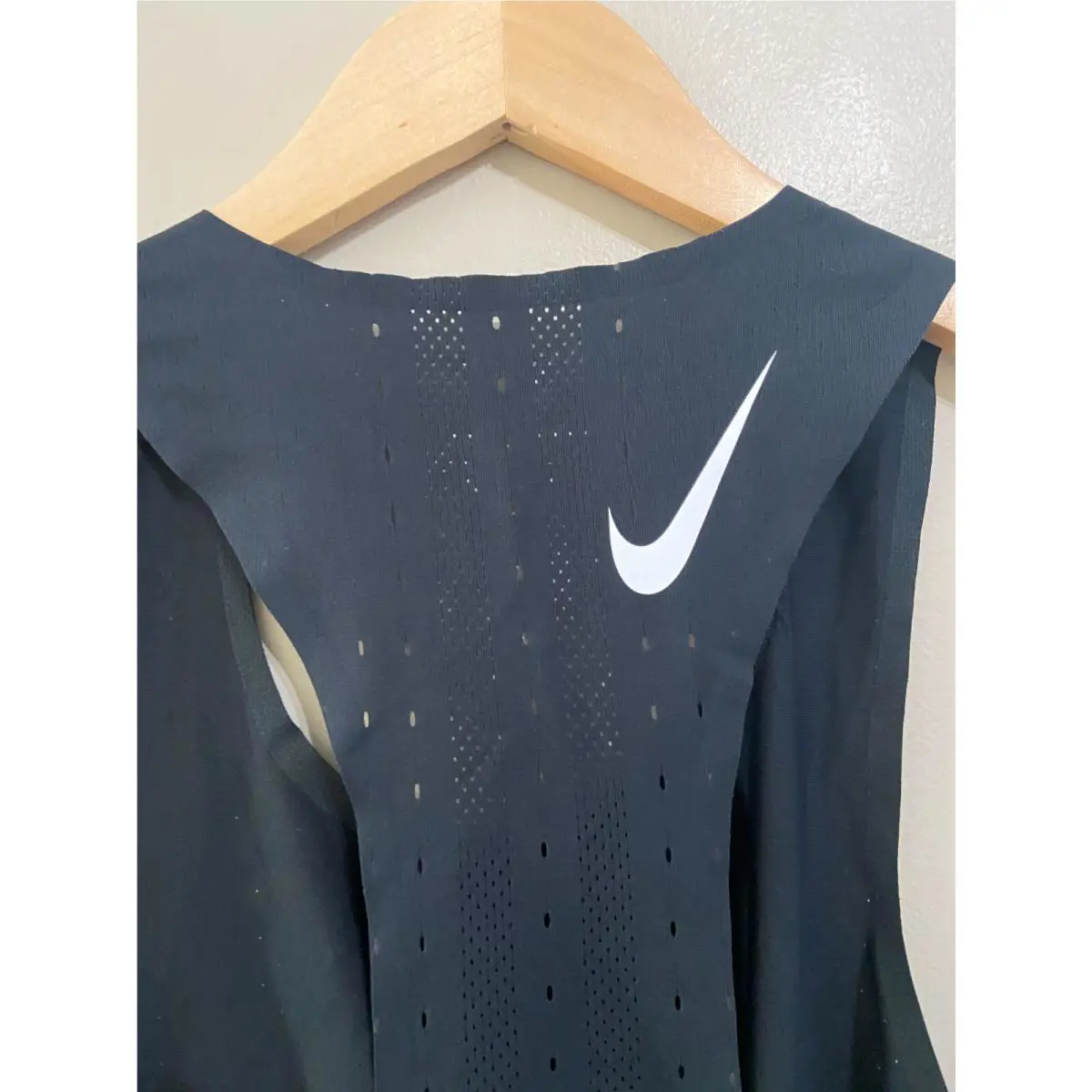 Nike clothing - AeroSwift - AeroSwift - CJ7835010 - Black (UPC: 0193658947565) 4