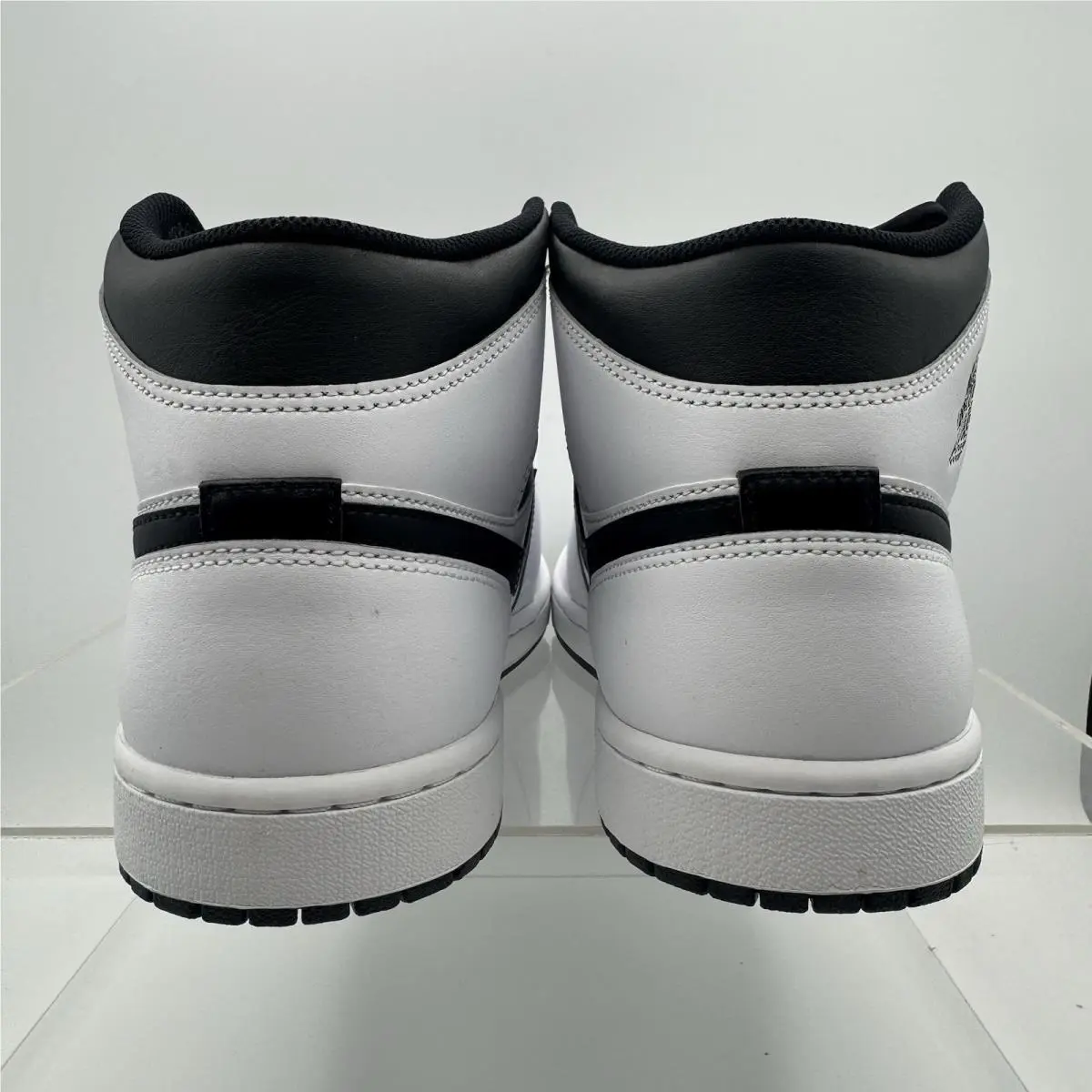 Nike shoes - Nike Air Jordan 1 - Air - DQ8426-132 - White 3