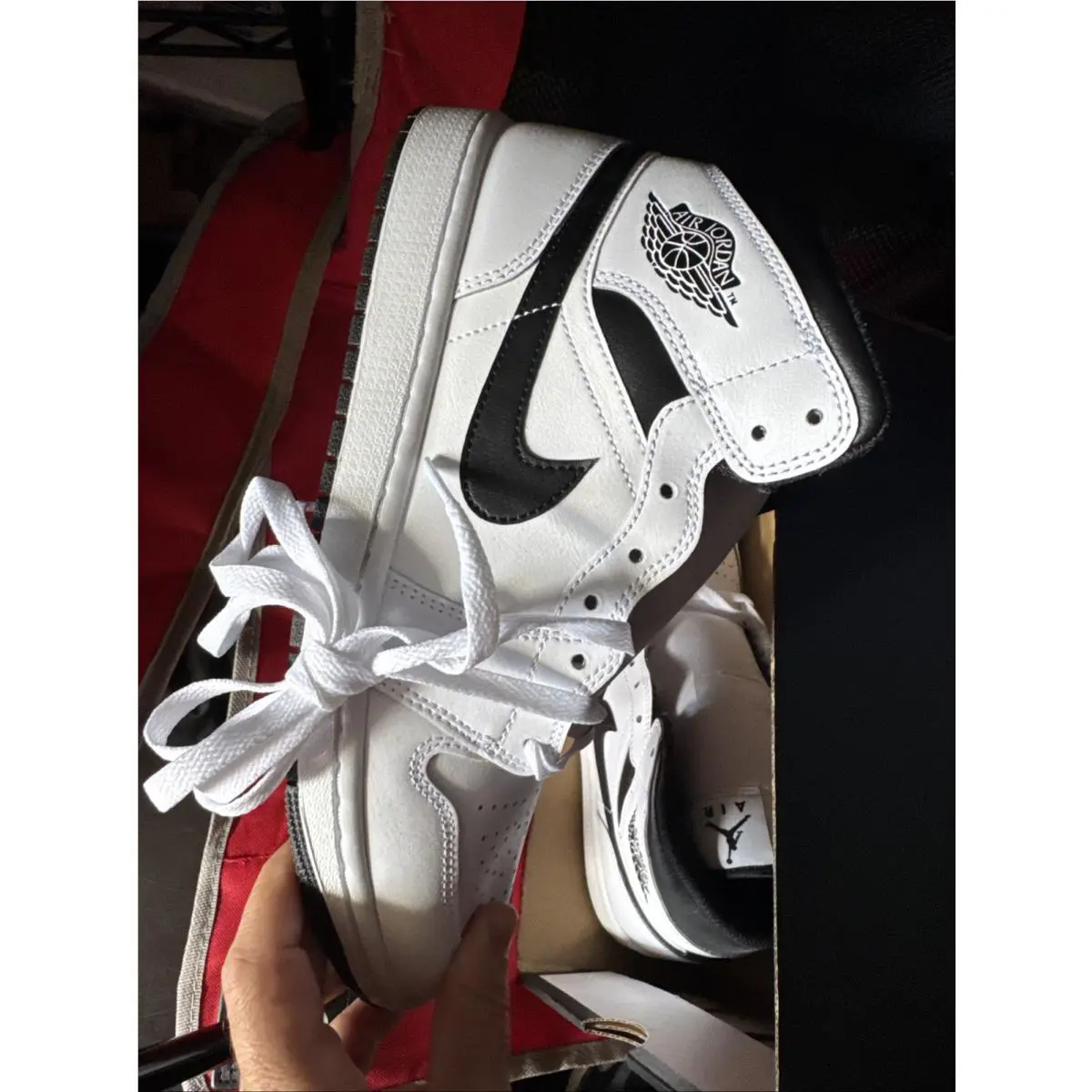 Nike shoes - Air Jordan 1 Mid - Air Mid - DQ8426-132 - White 3