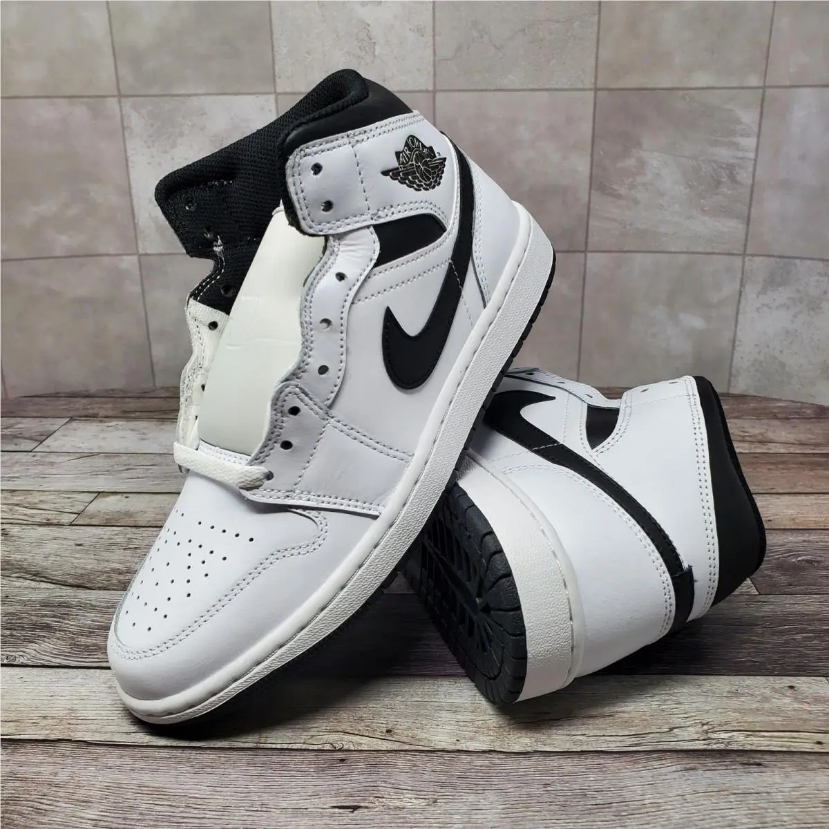 Nike Air Jordan 1 Mid White Black DQ8426-132 Men`s Size 7